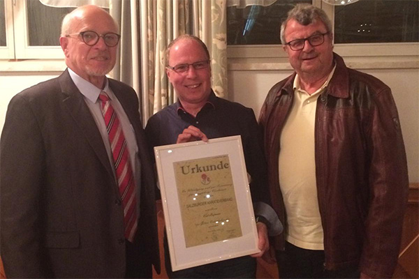 Goldenes Verbandsabzeichen für Kurt Hofmann