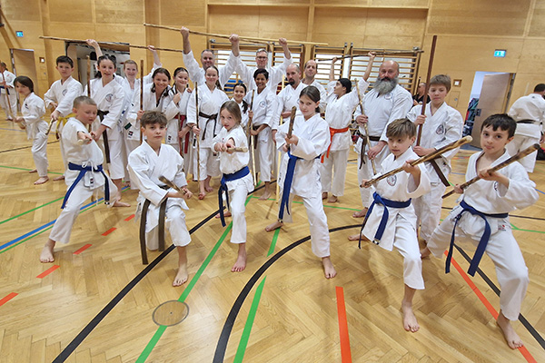 Kobudo-Lehrgang in Schüttdorf