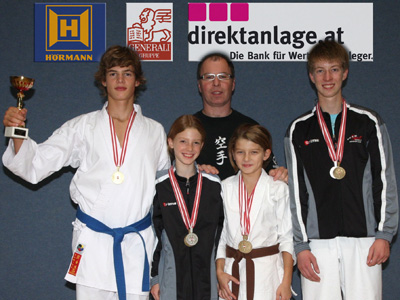 Jan Kaserer, Julia Reiter, Nina Vorderleitner, Alexander Jezdik mit Trainer Kurt Hofmann